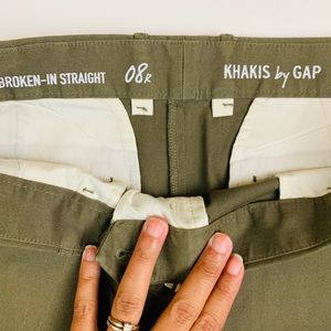 GAP Pants - 3/$21 GAP Broken In Straight Army Green Khakis GAP Pants - 3/$21 GAP Broken In Straight Army Green Khakis